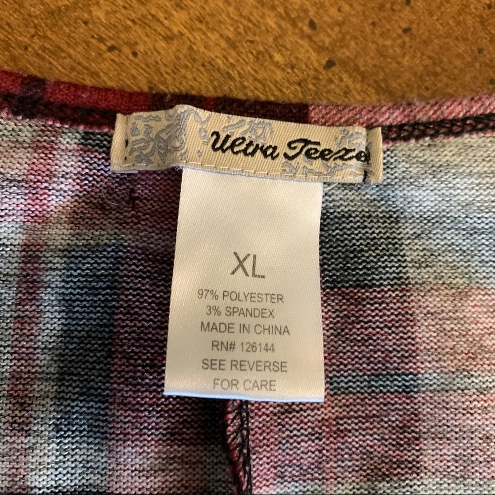 Ultra Teeze Plaid Top - Picture 3 of 3